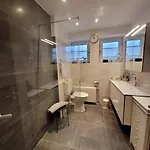 Messe Und Ferienapartment, 90 Qm, 2 Schlafzimmer, 1-4 Gaeste *