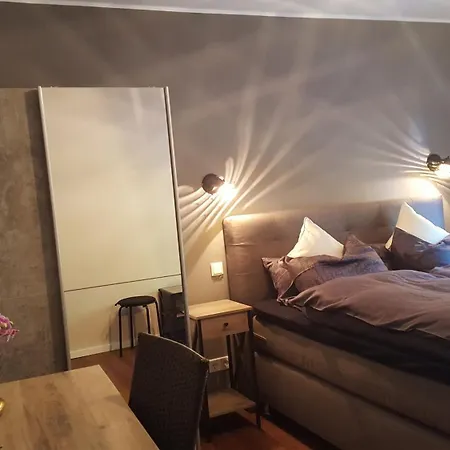 Appartement Messe Und Ferienapartment, 90 Qm, 2 Schlafzimmer, 1-4 Gaeste