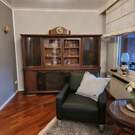 Διαμέρισμα Messe Und Ferienapartment, 90 Qm, 2 Schlafzimmer, 1-4 Gaeste *