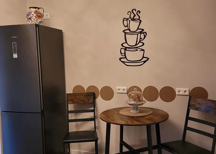 Messe Und Ferienapartment, 90 Qm, 2 Schlafzimmer, 1-4 Gaeste *