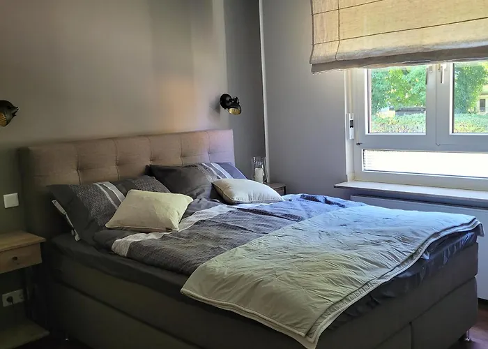 Messe Und Ferienapartment, 90 Qm, 2 Schlafzimmer, 1-4 Gaeste Appartement Duisburg